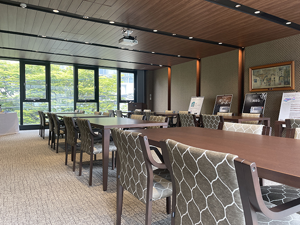 Lounge & Conference Room (2nd floor) for guests