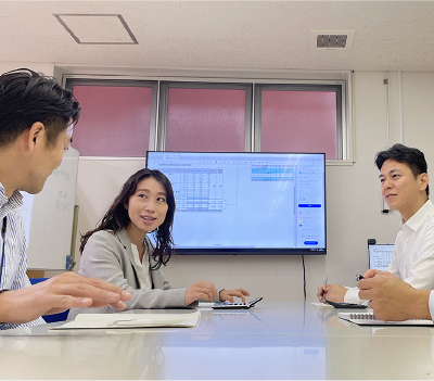 社員の1日_社内会議